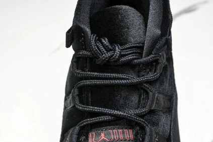 Jordan 11 “Bred Velvet” Air 1009